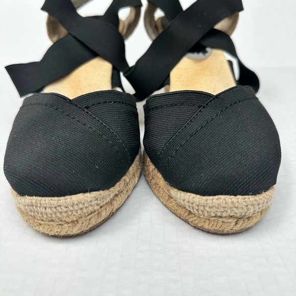 Adrienne Vittadini Black Elastic band wedge espadrille Size 8.5 Good condition. - Picture 3 of 7